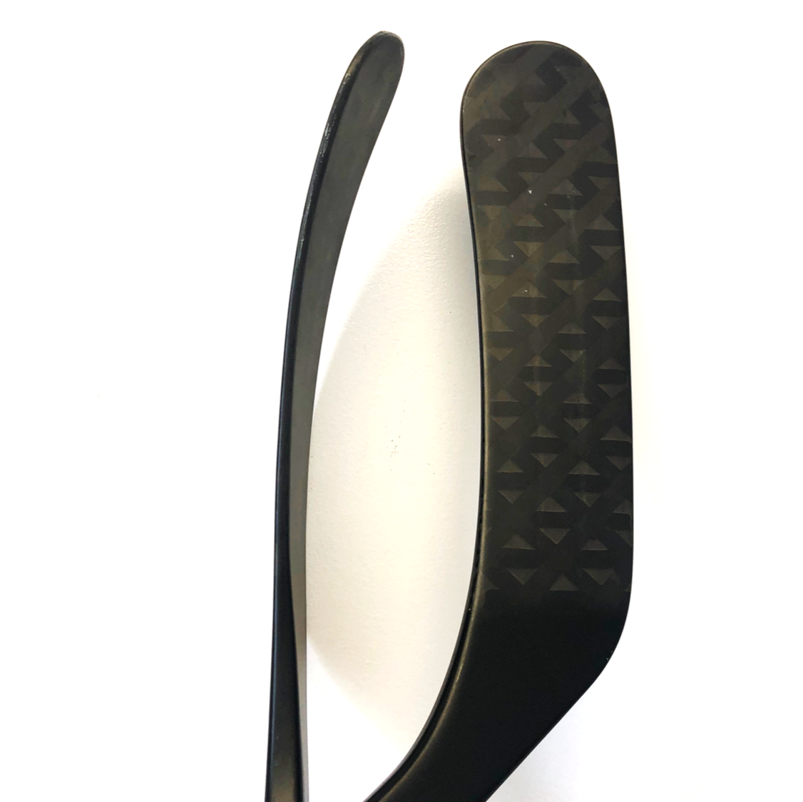 Travis Dermott Pro Stock - Warrior Alpha DX (LNH)